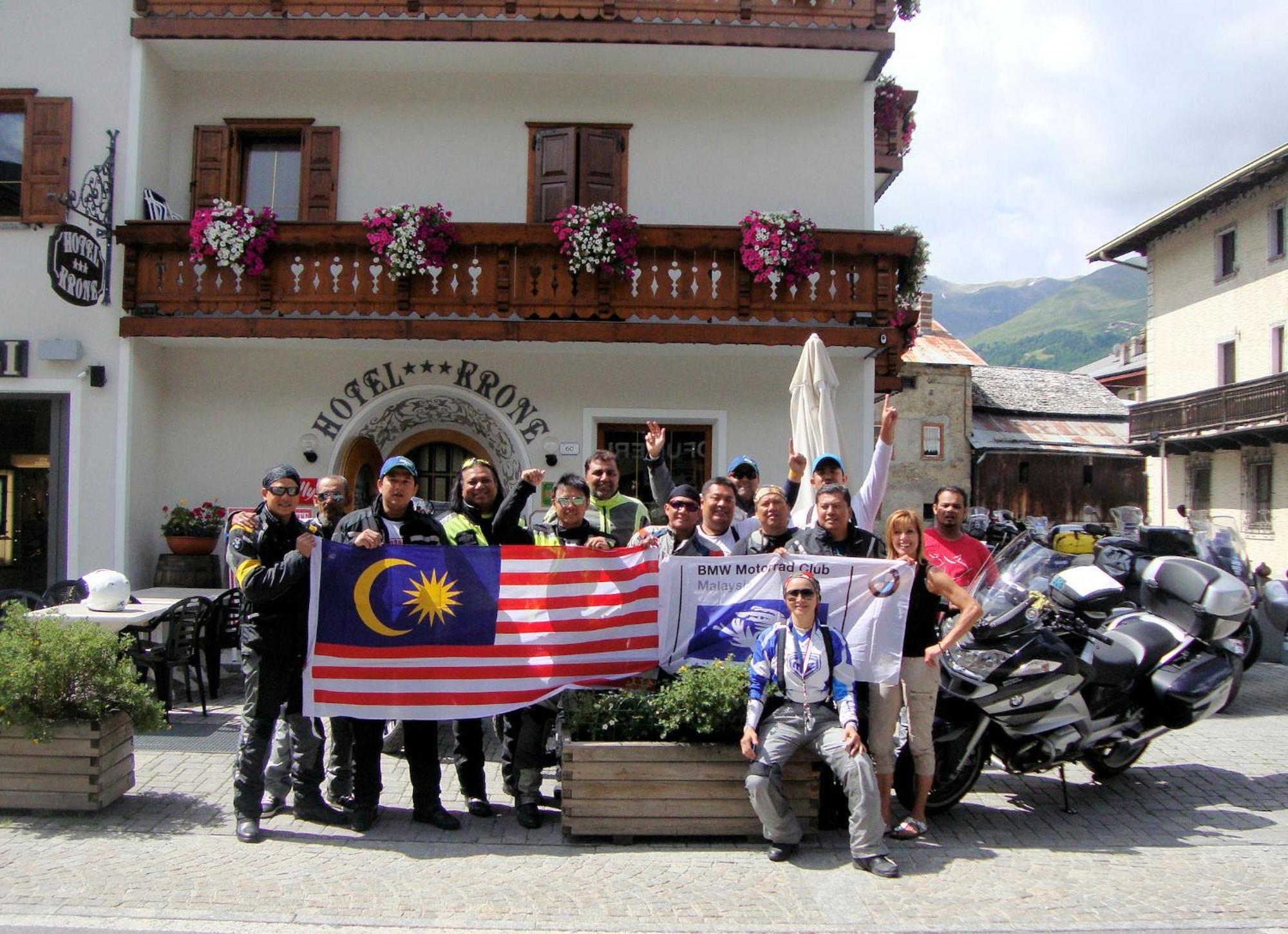 Hotel Krone Livigno Bagian luar foto