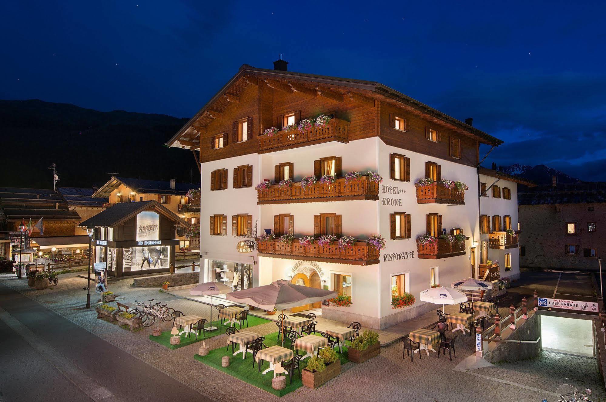 Hotel Krone Livigno Bagian luar foto